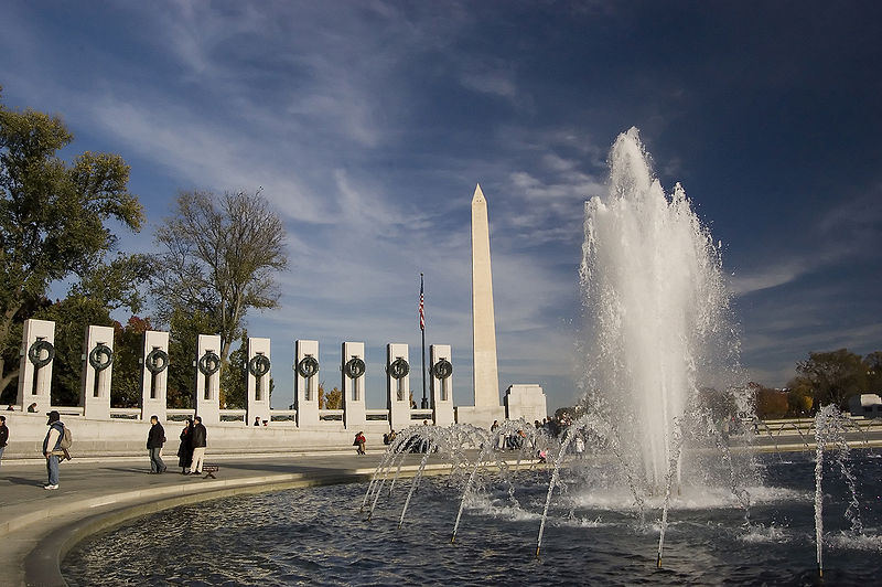 Lifelong Pals and World War II Veterans Visit the WWII Memorial at Last